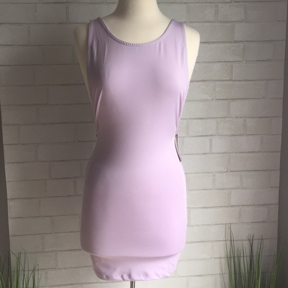 Backless dress